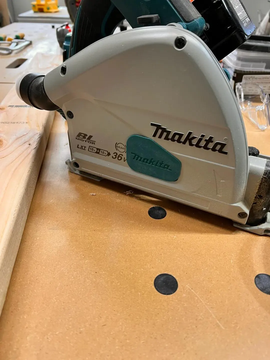 Makita track saw arbour dust cover