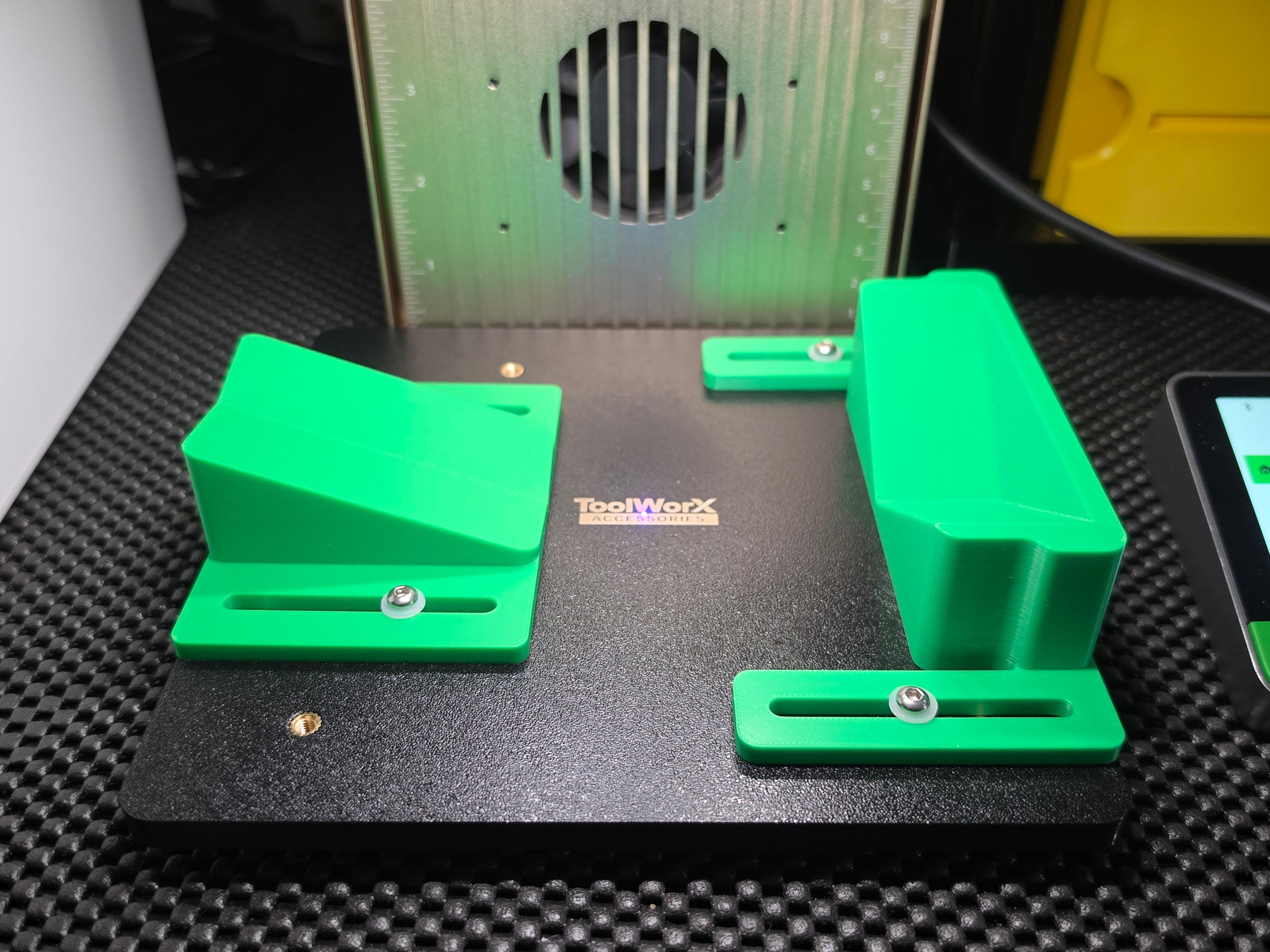 Xtool F1/F2 Drinkware Jig: Universal Tumbler, Mug & Glass Engraving Fixture